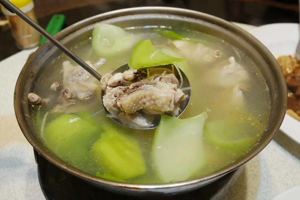 嘉義東區｜桃城古味：嘉義超高CP值台式熱炒店，品嚐濃濃的台灣式古早味 @飛天璇的口袋