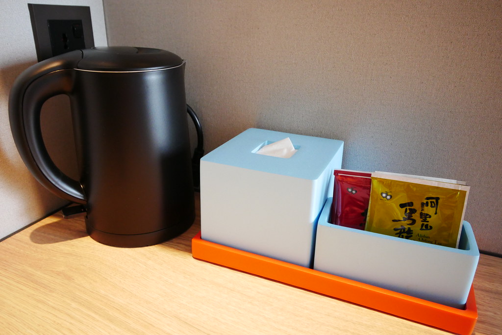 【嘉義西區】嘉義智選假日酒店 Holiday Inn Express：嘉義火車站步行5分鐘，房間簡約裝潢有質感 @飛天璇的口袋