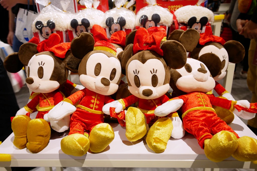 迪士尼【鼠於你期間限定】：1/16~2/10台中新光三越10樓天空劇場，卡米奇米妮可愛商品x四大網美打卡牆 @飛天璇的口袋