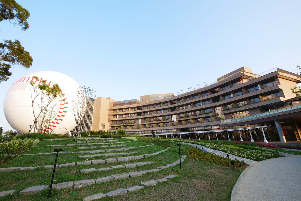 桃園龍潭｜名人堂花園大飯店，桃園最夯親子飯店，全台最大的棒球主題飯店，一泊二食分享 @飛天璇的口袋