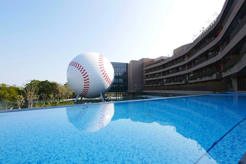 桃園龍潭｜名人堂花園大飯店，桃園最夯親子飯店，全台最大的棒球主題飯店，一泊二食分享 @飛天璇的口袋