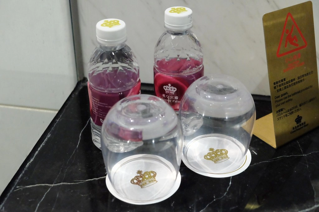 澳門半島｜英皇娛樂酒店，澳門大三巴附近飯店，地理位置非常好，網友推薦飲茶必吃 @飛天璇的口袋