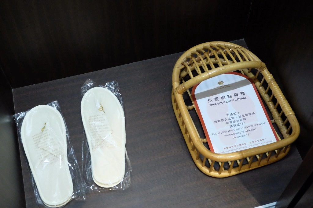 澳門半島｜英皇娛樂酒店，澳門大三巴附近飯店，地理位置非常好，網友推薦飲茶必吃 @飛天璇的口袋