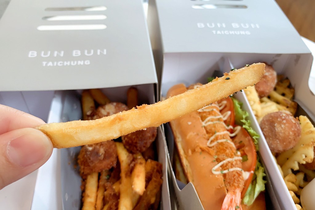 台中Bun Bun 棒棒文心森林店｜文心森林公園超唯美玻璃落地窗，創意潛水艇堡多種吃法早午餐推薦 @飛天璇的口袋