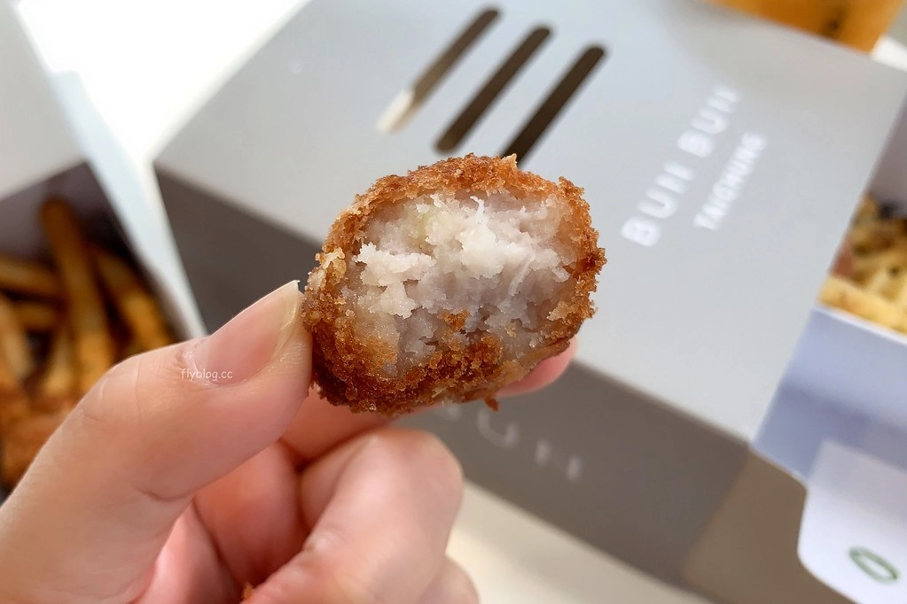 台中Bun Bun 棒棒文心森林店｜文心森林公園超唯美玻璃落地窗，創意潛水艇堡多種吃法早午餐推薦 @飛天璇的口袋