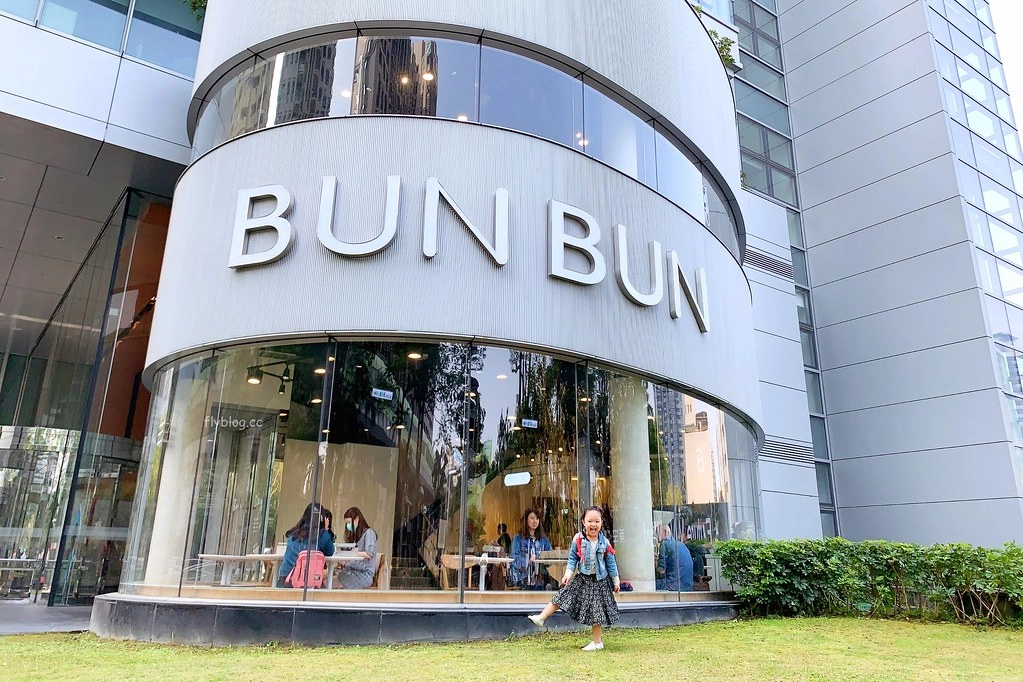 台中Bun Bun 棒棒文心森林店｜文心森林公園超唯美玻璃落地窗，創意潛水艇堡多種吃法早午餐推薦 @飛天璇的口袋