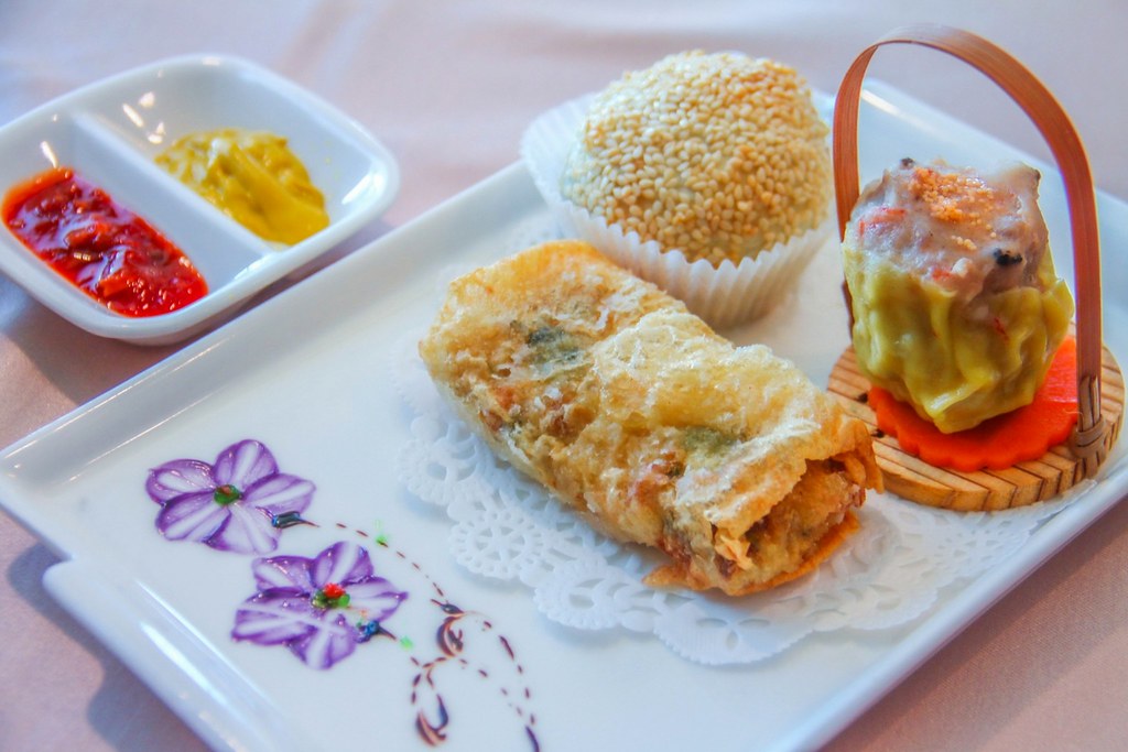 金園中餐廳｜連續兩年獲得飲食雜誌五星評鑑，7道港點套餐只要$680元，台中金典酒店15樓 @飛天璇的口袋