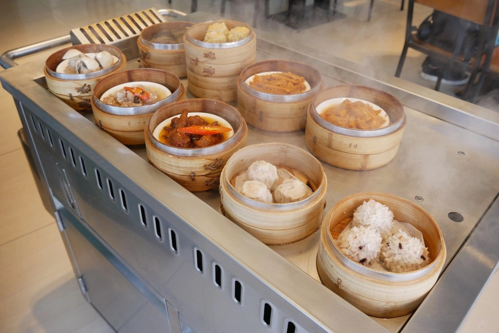 台中南區｜八玖鼎港式飲茶．大台中少見港點推車服務，65道傳統港點隨意挑選 @飛天璇的口袋