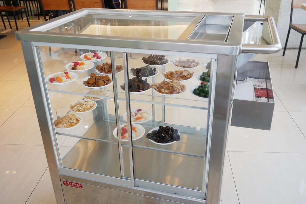 台中南區｜八玖鼎港式飲茶．大台中少見港點推車服務，65道傳統港點隨意挑選 @飛天璇的口袋