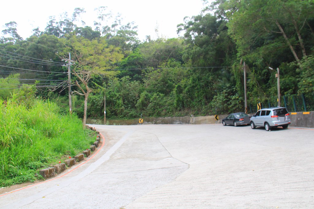 圳磚橋八號隧道｜后里IG拍照打卡小密境，仿佛走進神隱少女場景 @飛天璇的口袋