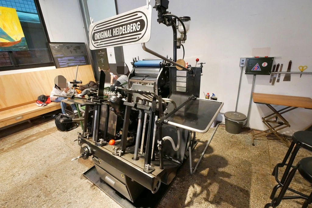 Coffee Stopover Black：Big 7 Travel選為”台灣25間最佳咖啡館”，台中個性化文青風的專業咖啡館 @飛天璇的口袋