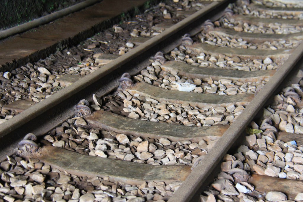 圳磚橋八號隧道｜后里IG拍照打卡小密境，仿佛走進神隱少女場景 @飛天璇的口袋