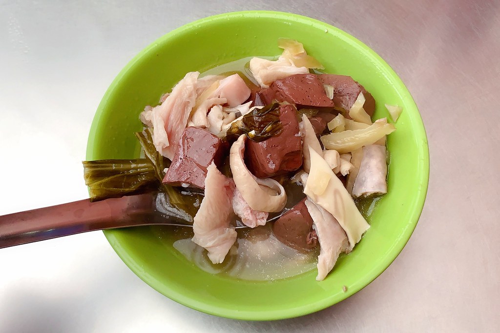 台中北屯｜邱炒麵．北屯思夢樂後面隱藏版美食，台中美食社團網友力推炒麵 @飛天璇的口袋