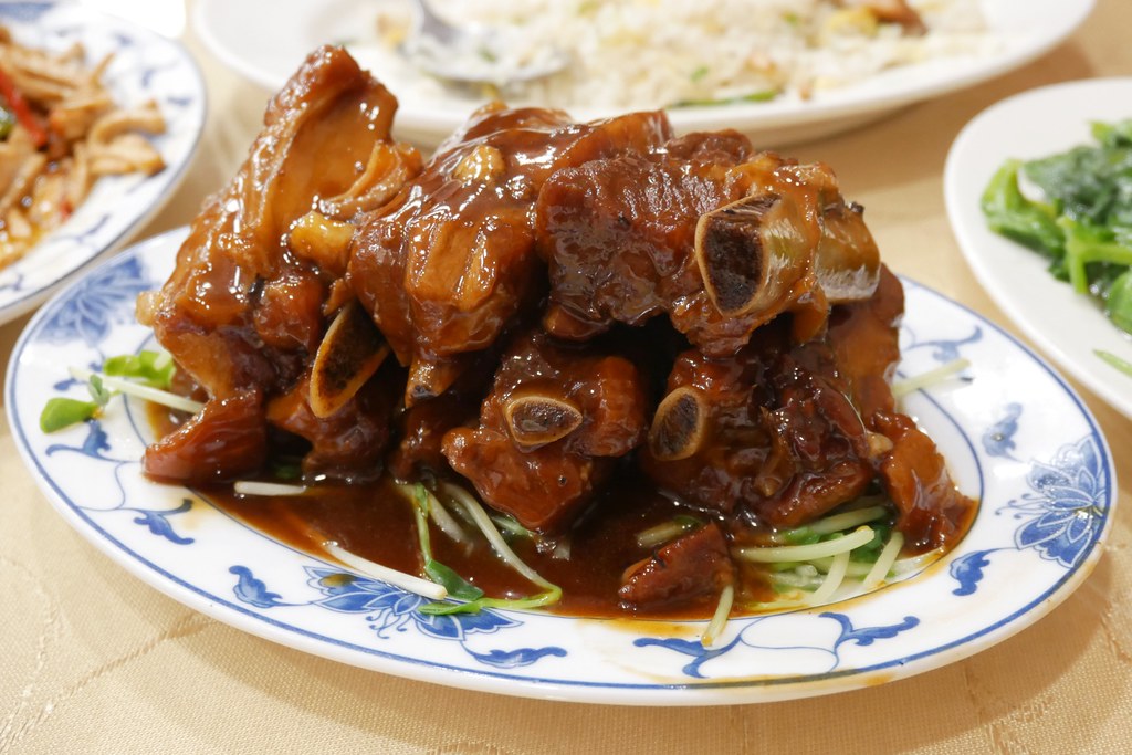 台中中區｜沁園春．台中米其林必比登推薦，走過70年歷史江浙料理 @飛天璇的口袋