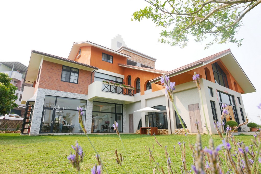 山水啡｜擁有大片綠地和田園風情，漂亮落地窗建築，新社新開幕景觀餐廳 @飛天璇的口袋