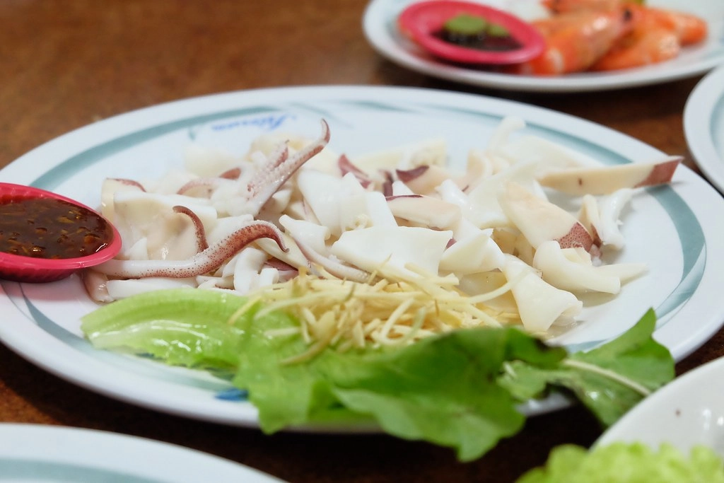 清水社口樓海鮮｜台中海線隱藏版美食，位置低調餐點卻不低調的海鮮餐廳 @飛天璇的口袋