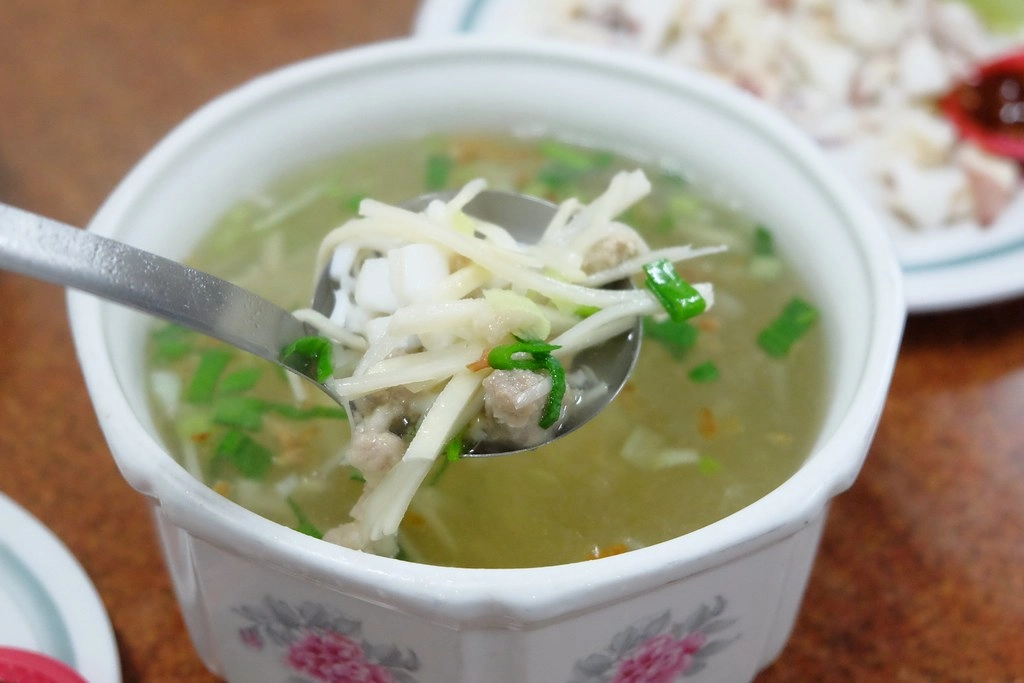 清水社口樓海鮮｜台中海線隱藏版美食，位置低調餐點卻不低調的海鮮餐廳 @飛天璇的口袋