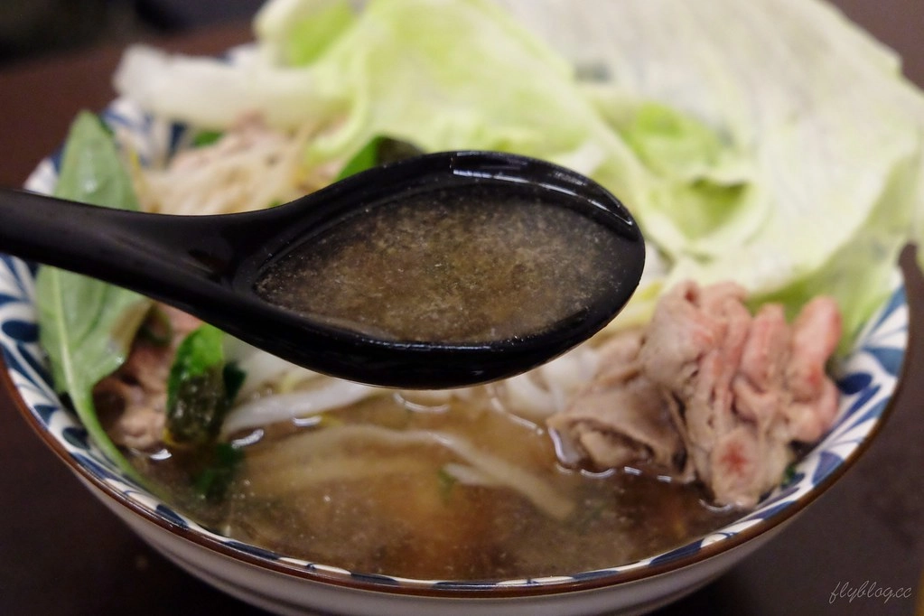 越好吃越南料理店｜Google評價4.3顆星，大里人氣越南料理店 @飛天璇的口袋