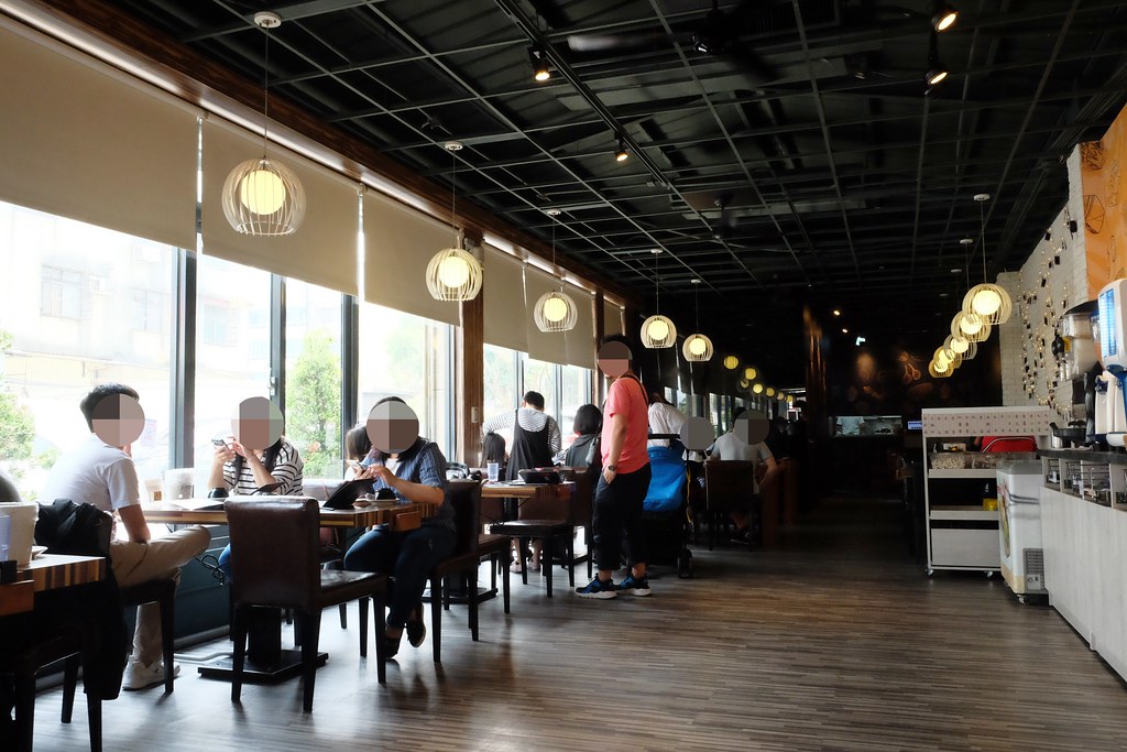 煲參參壽喜燒鍋物專門店：$389元以上吃到飽，10種湯頭特製湯頭、 M9澳洲黑毛和牛、特級松阪豬、波斯頓龍蝦等高級食材 @飛天璇的口袋