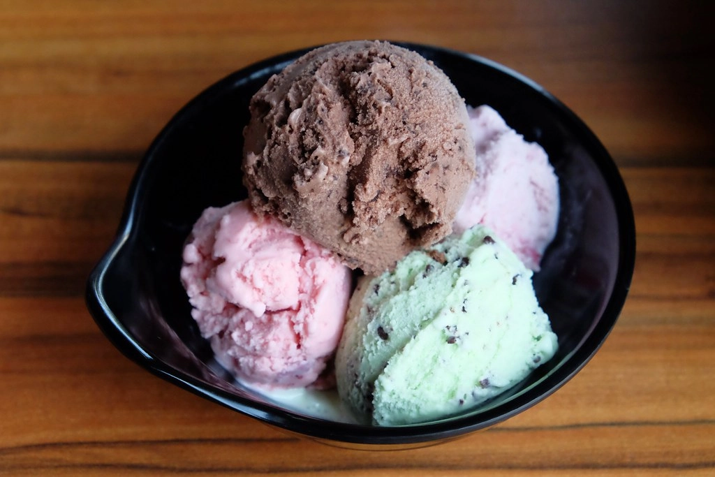 煲參參壽喜燒鍋物專門店：$389元以上吃到飽，10種湯頭特製湯頭、 M9澳洲黑毛和牛、特級松阪豬、波斯頓龍蝦等高級食材 @飛天璇的口袋