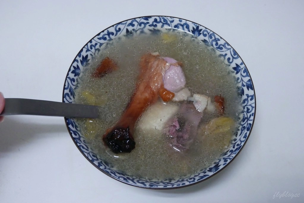 台中西區｜小鴨片，台中人氣外帶烤鴨店，鴨片館最新品牌，一鴨三吃隨意搭配 @飛天璇的口袋