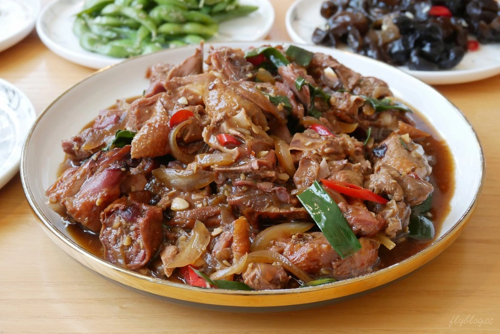 台中西區｜小鴨片，台中人氣外帶烤鴨店，鴨片館最新品牌，一鴨三吃隨意搭配 @飛天璇的口袋