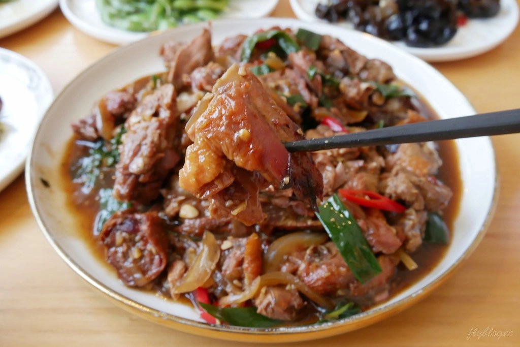 台中西區｜小鴨片，台中人氣外帶烤鴨店，鴨片館最新品牌，一鴨三吃隨意搭配 @飛天璇的口袋