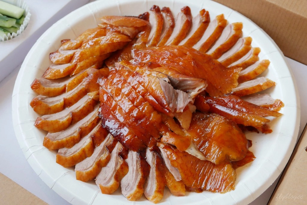 台中西區｜小鴨片，台中人氣外帶烤鴨店，鴨片館最新品牌，一鴨三吃隨意搭配 @飛天璇的口袋