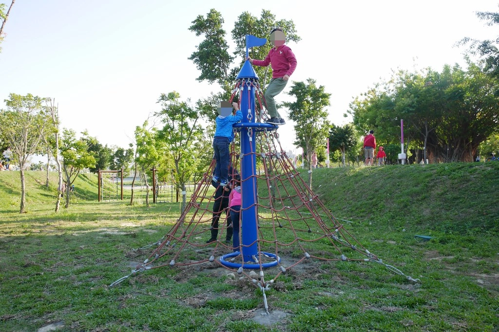 台中西屯｜中央公園．台中的新綠洲公園，12大感官體驗區，必拍景點推薦 @飛天璇的口袋