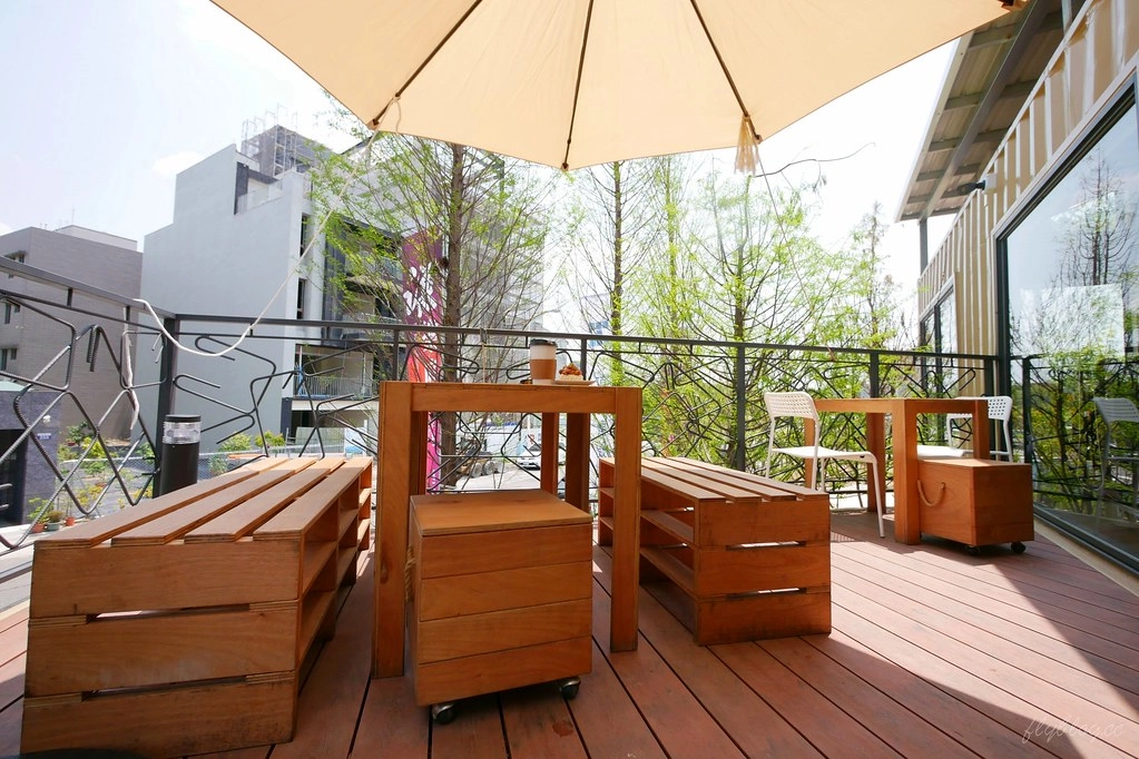 【台中北屯】好喔，台中大坑貨櫃屋景觀餐廳，享受戶外野餐的輕鬆氛圍 @飛天璇的口袋