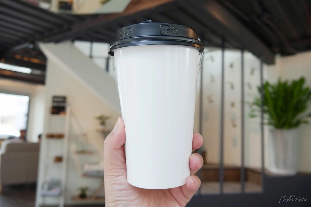 【台中北屯】好喔，台中大坑貨櫃屋景觀餐廳，享受戶外野餐的輕鬆氛圍 @飛天璇的口袋