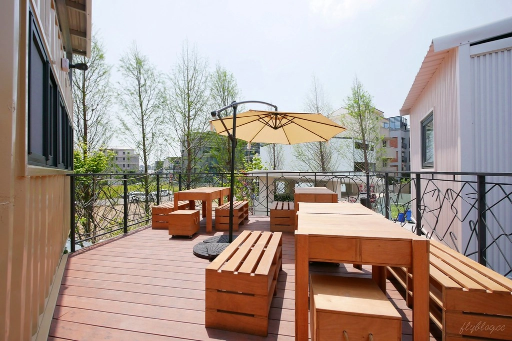 【台中北屯】好喔，台中大坑貨櫃屋景觀餐廳，享受戶外野餐的輕鬆氛圍 @飛天璇的口袋