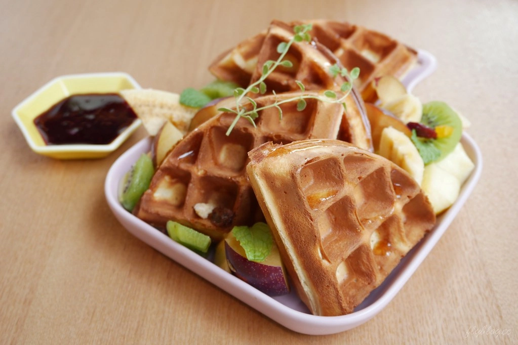 【台中北屯】好喔，台中大坑貨櫃屋景觀餐廳，享受戶外野餐的輕鬆氛圍 @飛天璇的口袋