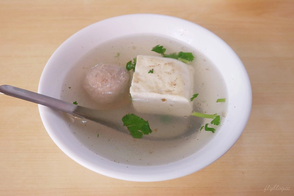 彰化北斗｜肉圓儀．林書豪最愛的北斗肉圓？傳承四代的好味道，原員林客運前的老攤 @飛天璇的口袋