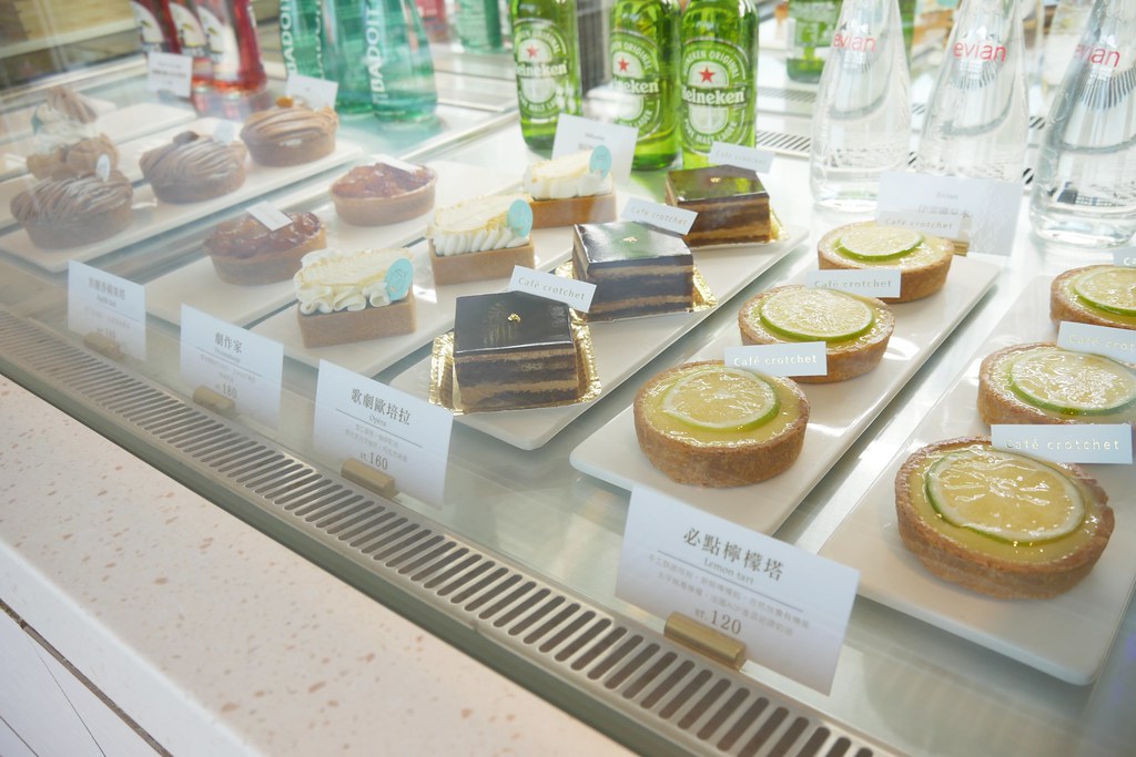 【台中西屯】堁夏咖啡  caf&eacute; crotchet，坐擁台中七期最美窗景的咖啡館，坐在台中歌劇院觀看夏綠地公園美景 @飛天璇的口袋