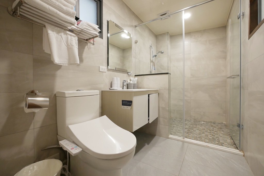 卓也小屋藏山館｜在園區賞桐花和螢火蟲，再體驗客家辦桌料理 @飛天璇的口袋