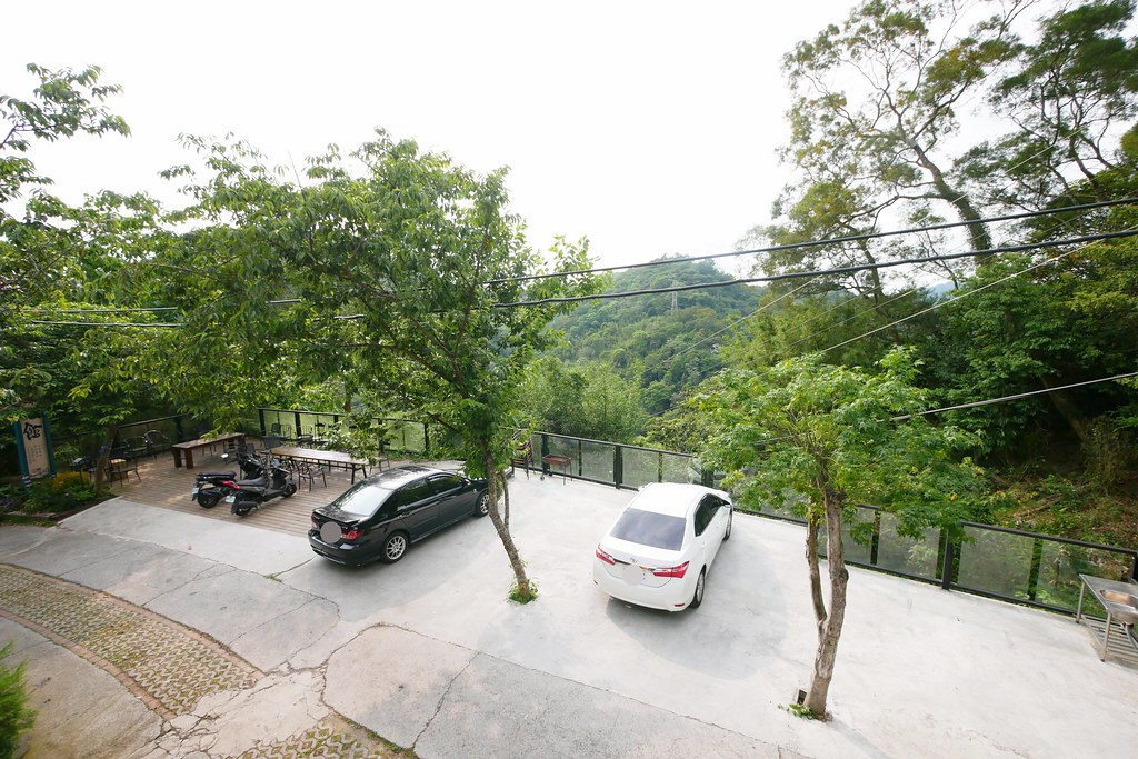 卓也小屋藏山館｜在園區賞桐花和螢火蟲，再體驗客家辦桌料理 @飛天璇的口袋