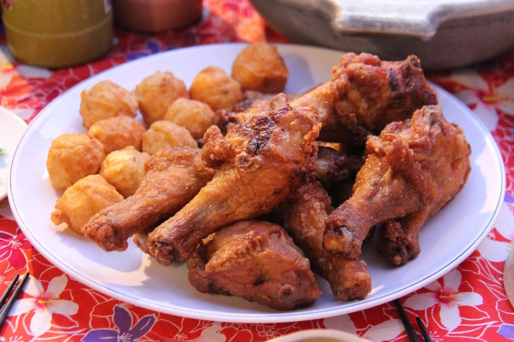 卓也小屋藏山館｜在園區賞桐花和螢火蟲，再體驗客家辦桌料理 @飛天璇的口袋