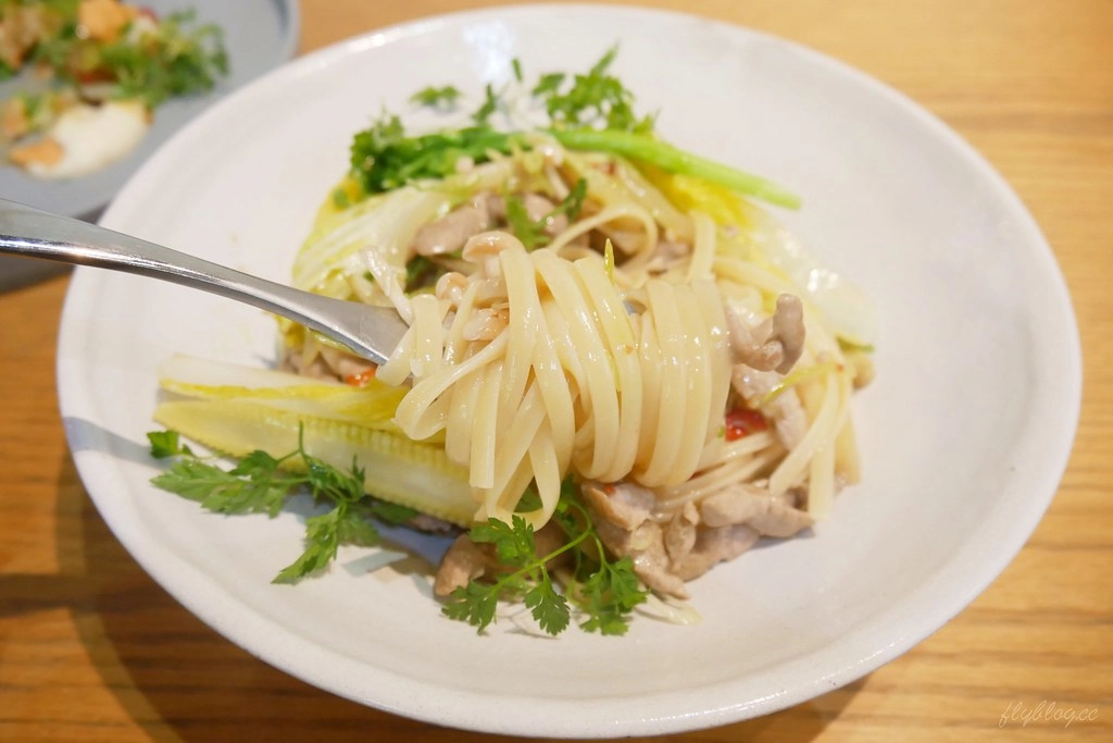 台中西區｜滿堂 Le Plein，前英雄餐廳主廚最新力作，台中米其林推介餐廳，新址已搬遷至存中街 @飛天璇的口袋