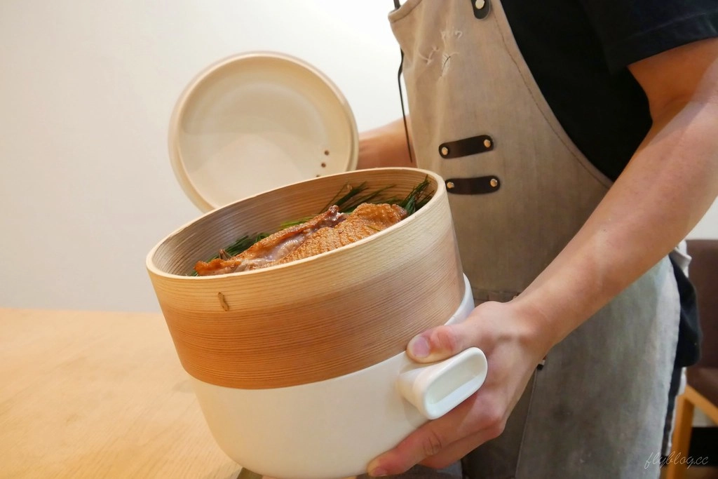 台中西區｜滿堂 Le Plein，前英雄餐廳主廚最新力作，台中米其林推介餐廳，新址已搬遷至存中街 @飛天璇的口袋