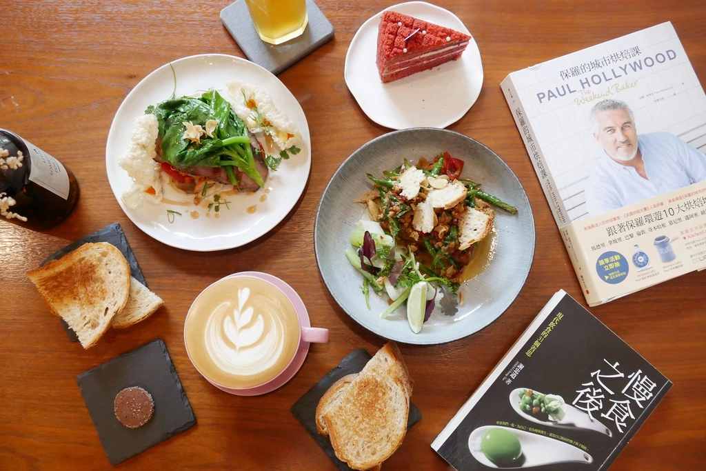 台中北區｜卉咖啡，台中優質早午餐店，每天提供手作甜點 @飛天璇的口袋