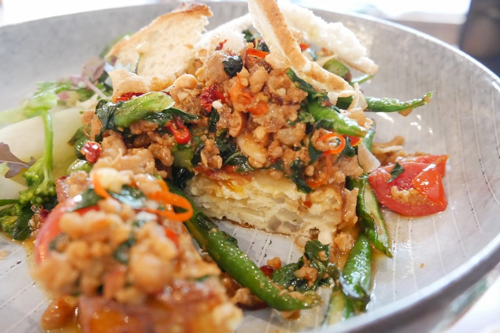 台中北區｜卉咖啡，台中優質早午餐店，每天提供手作甜點 @飛天璇的口袋