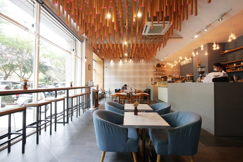 台中北區｜卉咖啡，台中優質早午餐店，每天提供手作甜點 @飛天璇的口袋