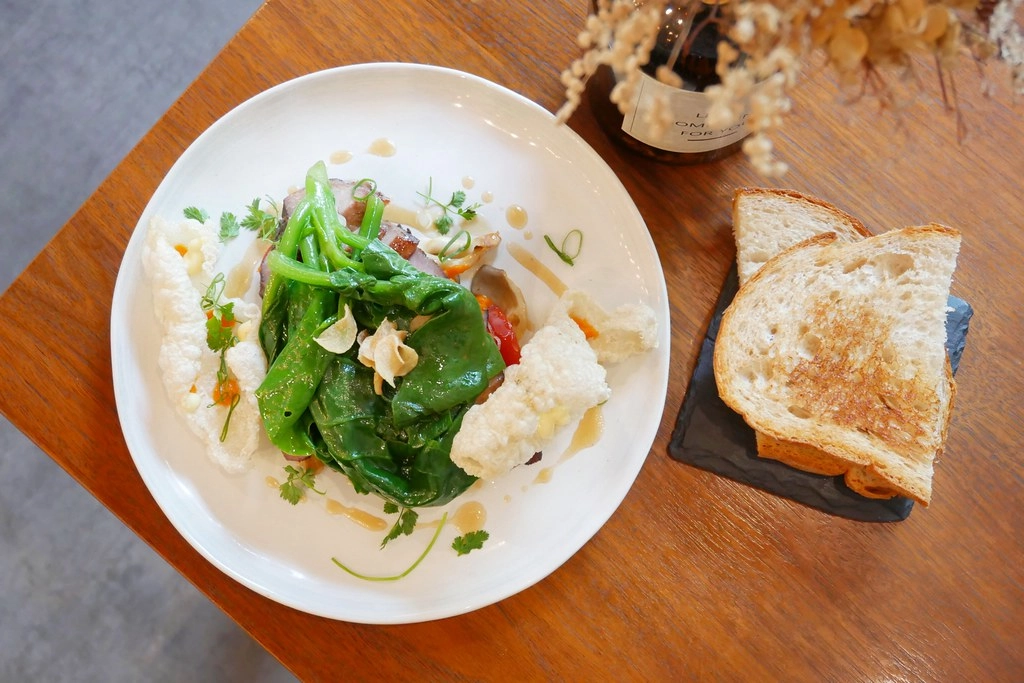 台中北區｜卉咖啡，台中優質早午餐店，每天提供手作甜點 @飛天璇的口袋