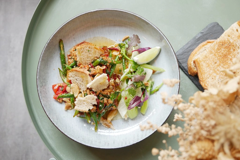 台中北區｜卉咖啡，台中優質早午餐店，每天提供手作甜點 @飛天璇的口袋