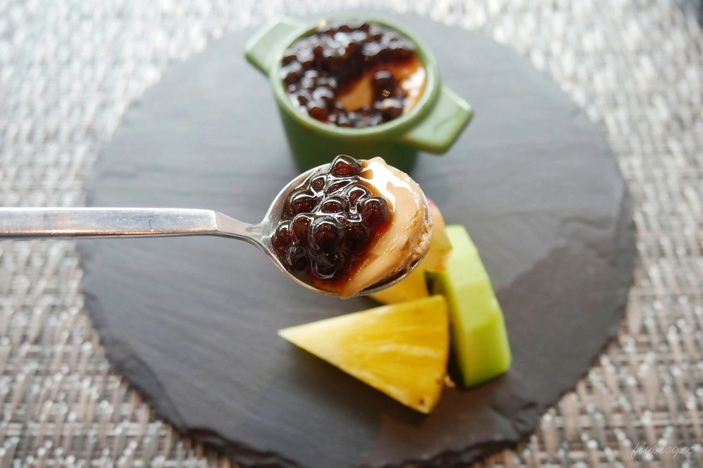 台中北區｜好食慢慢梅川旗艦店，明亮的落地窗綠草地，品嚐優質美味的Fine dining @飛天璇的口袋