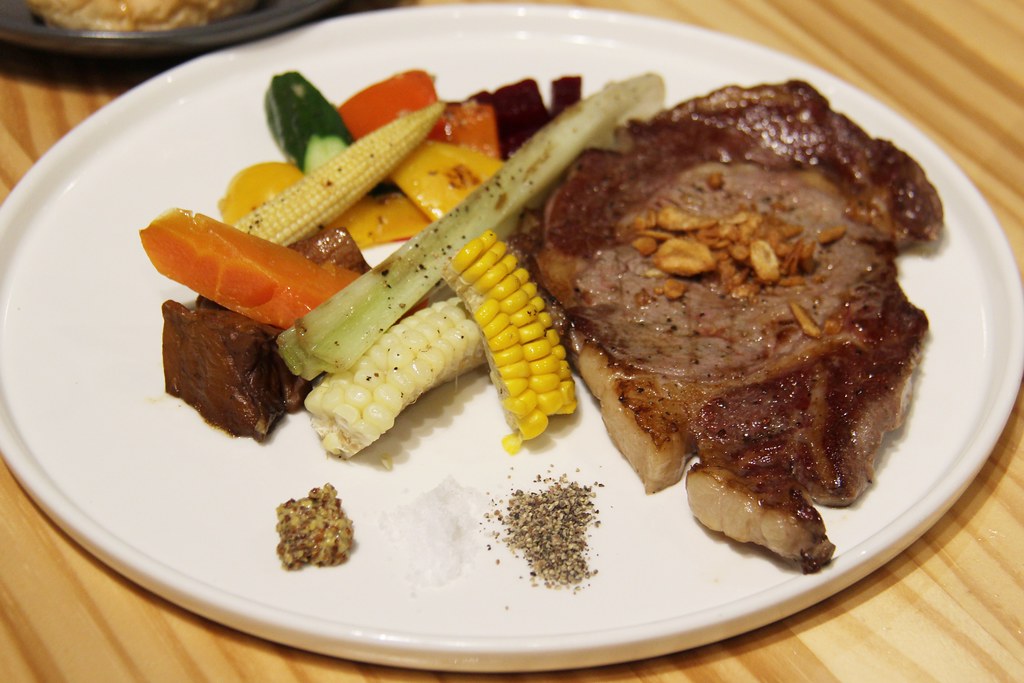 【馬祖南竿】覓境E19蒙古包露營區：欣賞無敵海景絕美夕陽， 馬祖南竿好吃的餐酒館 @飛天璇的口袋