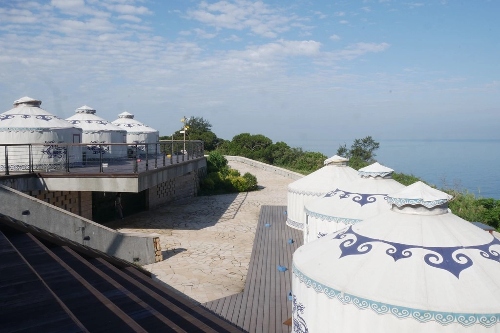 【馬祖南竿】覓境E19蒙古包露營區：欣賞無敵海景絕美夕陽， 馬祖南竿好吃的餐酒館 @飛天璇的口袋