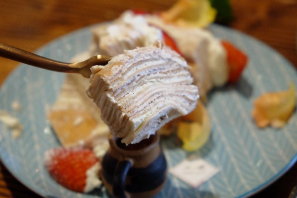 台中烏日｜FiMi 後山小廚房，法國鄉村風氛圍甜點站，可愛的龍貓拉花咖啡 @飛天璇的口袋