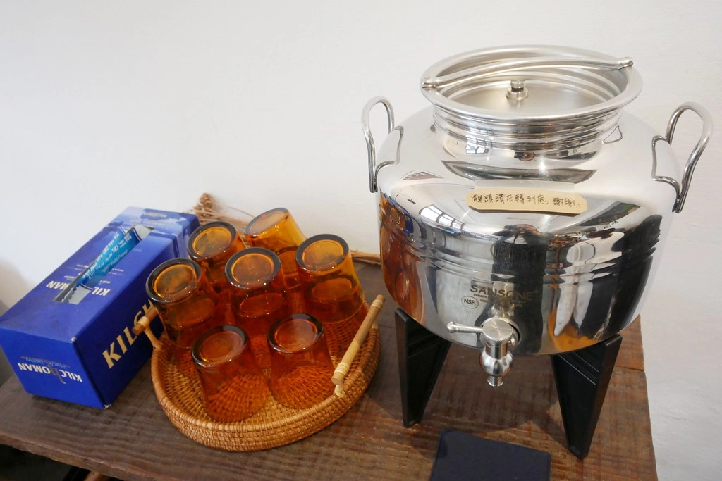 台中南屯｜Fooki Coffee Roasters，黎明新村巷弄間的老宅咖啡館，簡單舒服的又有質感的小店 @飛天璇的口袋